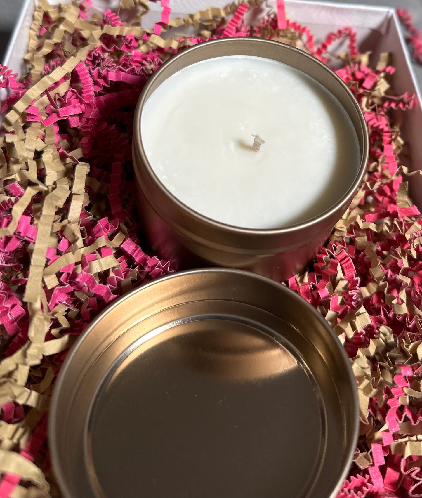 Candle 4oz in Rose Tin